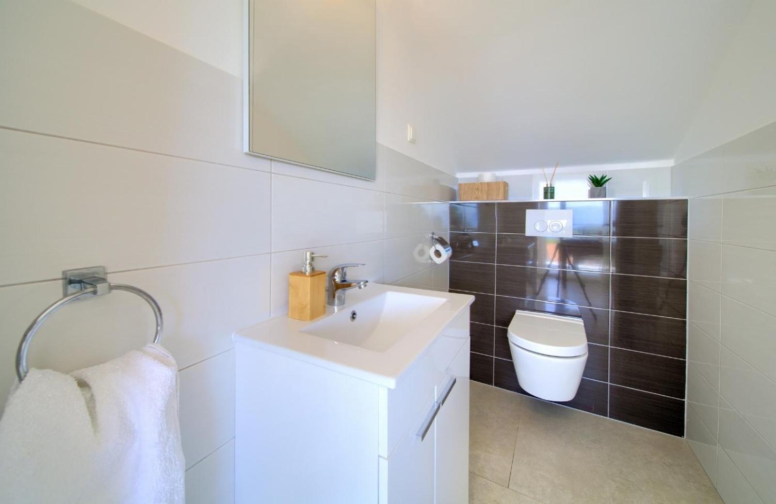 Apartment Sasso Bianco With The Private Pool Njivice Exterior photo